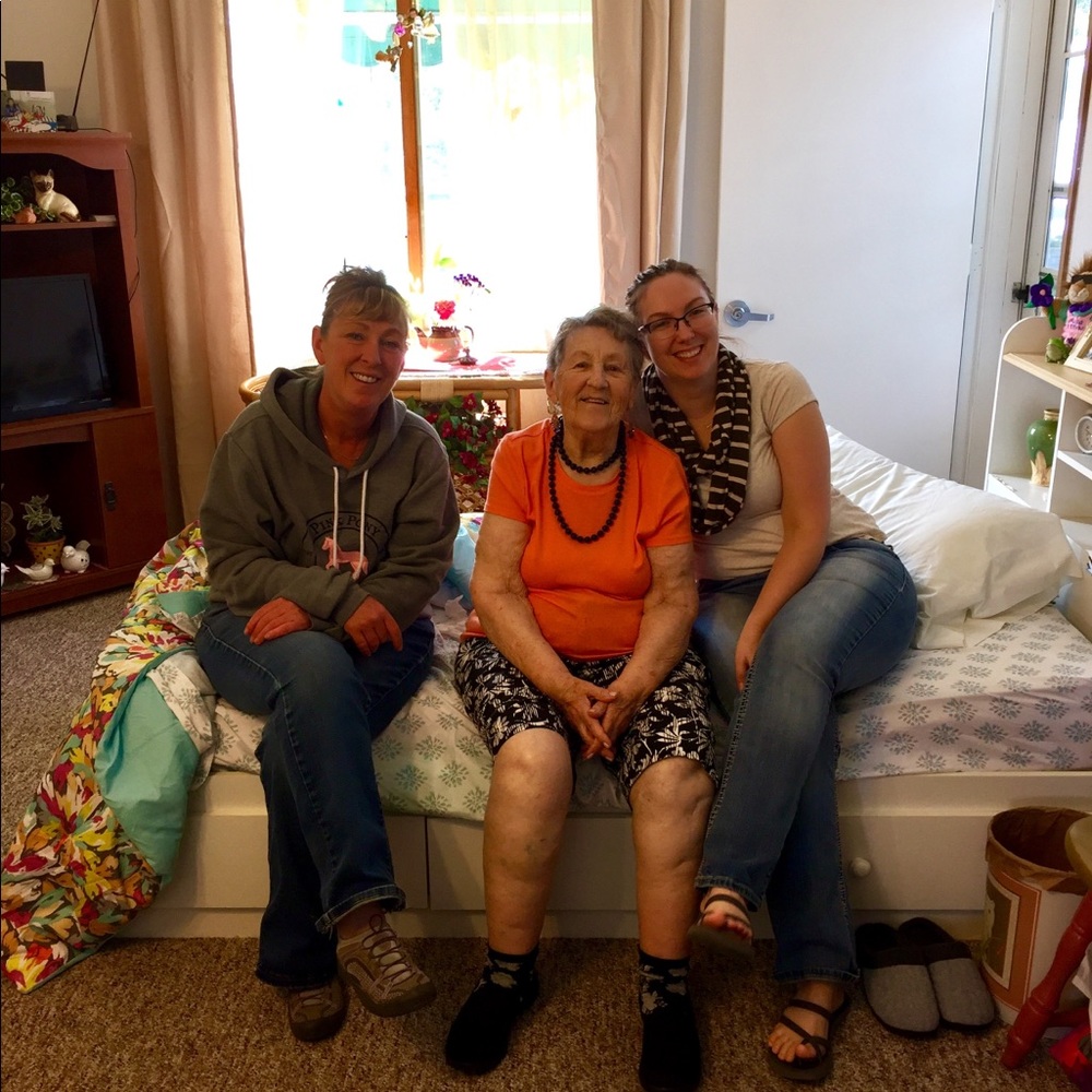 Meet your Posher, Angie